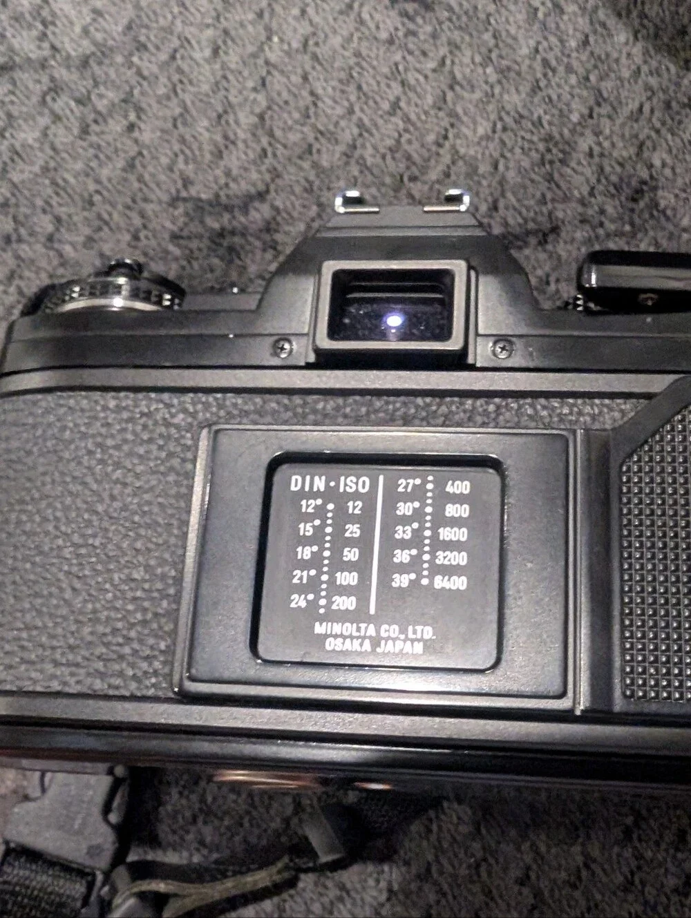 Minolta X-700 MPS SLR Film Camera Black w/ MD 50mm Lens, Filter, Strap, Case